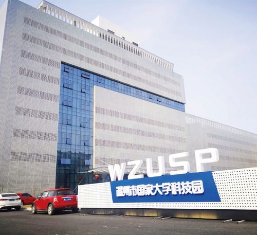 智慧互動新體驗(yàn) 速維科技滑軌屏一體化解決方案深度解析